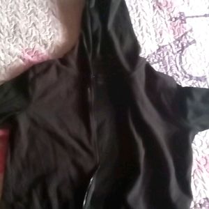 Selling this reebook sweter you can style it with